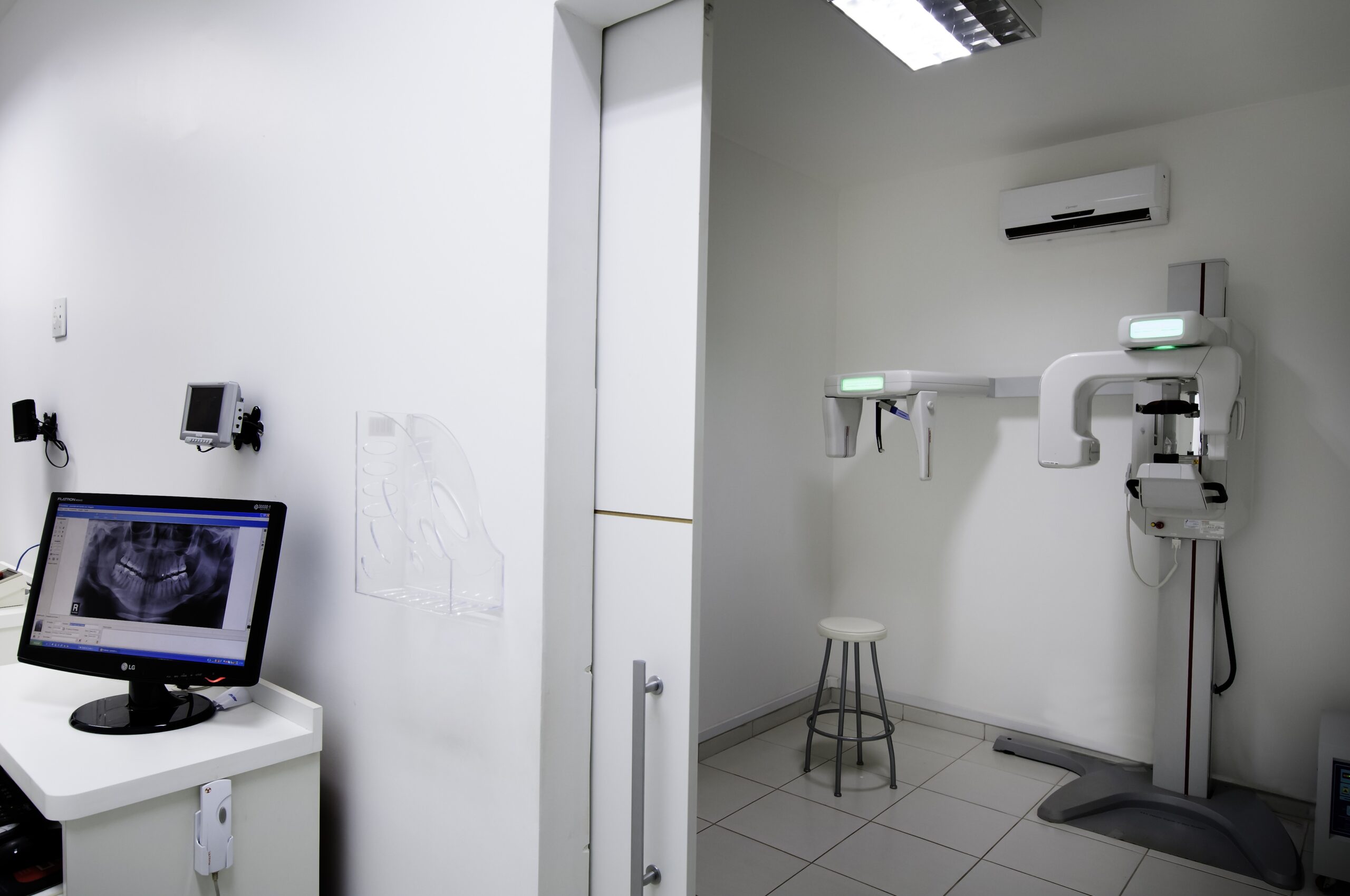 equipamentos consultório odontológico, pilares de uma gestão profissional em radiologia odontológica