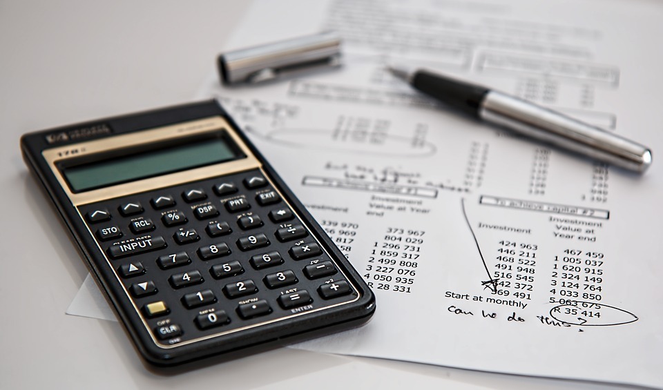 Calculadora e cálculos - Franquia em radiologia: como calcular o retorno do investimento ROI