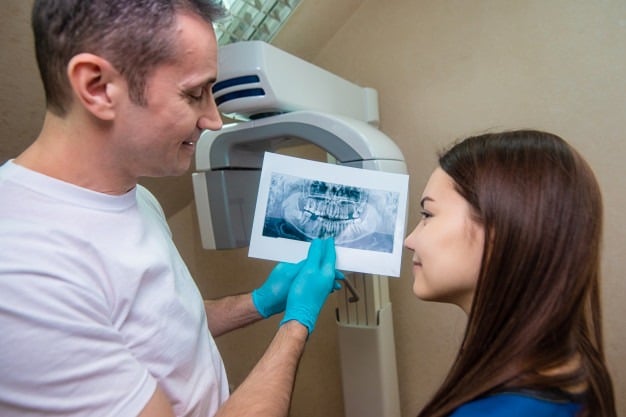 tomografia dentária